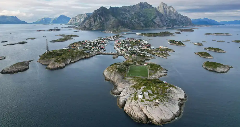 Henningsvær